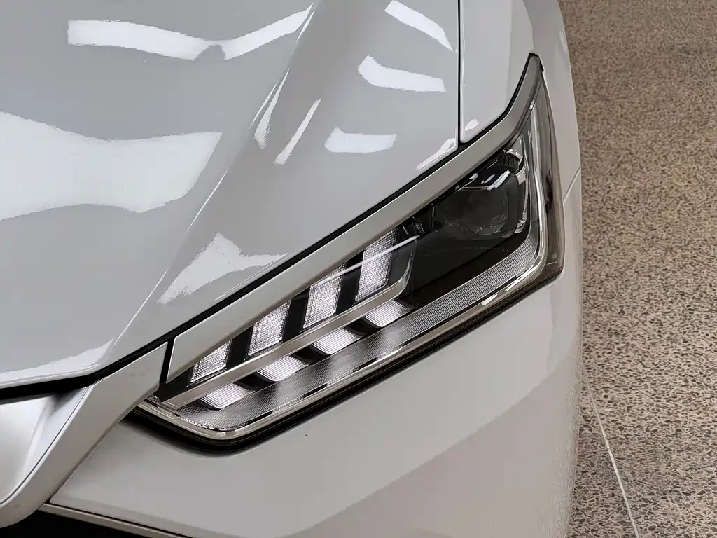 Qin PLUS 2024 Honor Edition DM-i 55KM Leading Type купить на сайте DeffCars