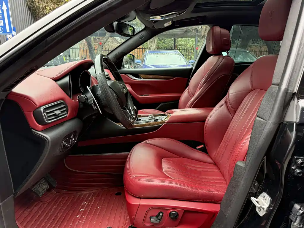 Levante 2018 3.0T Classic Edition купить на сайте DeffCars