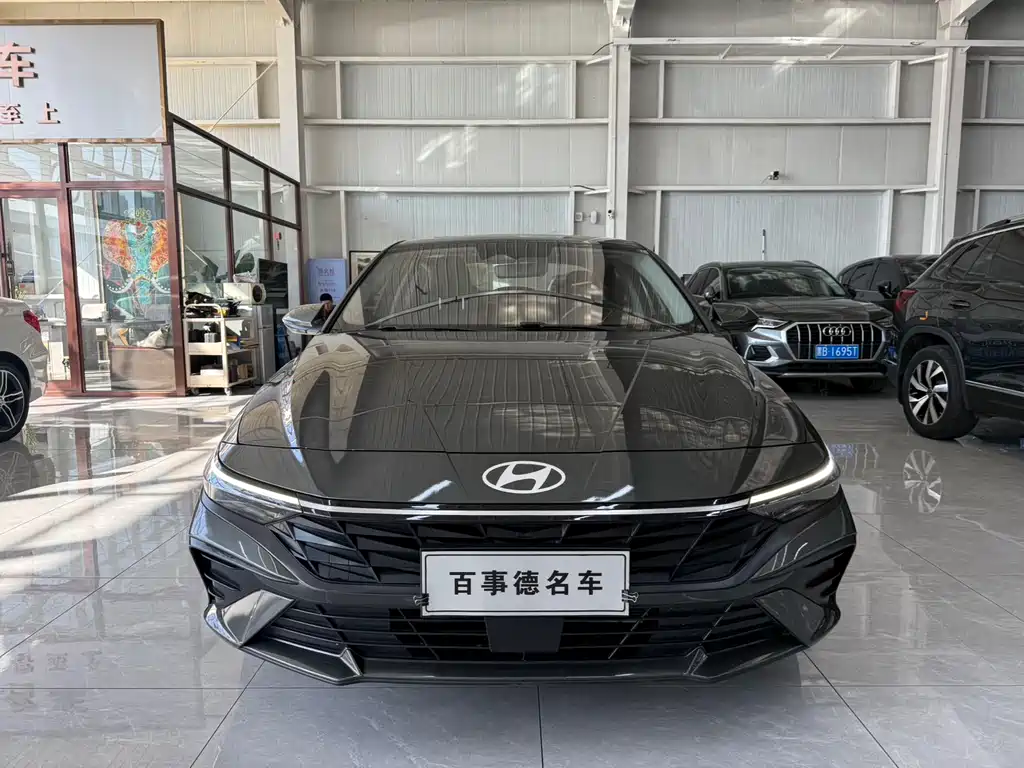 Elantra 2023 1.5L CVT LUX Premium Edition купить на сайте DeffCars