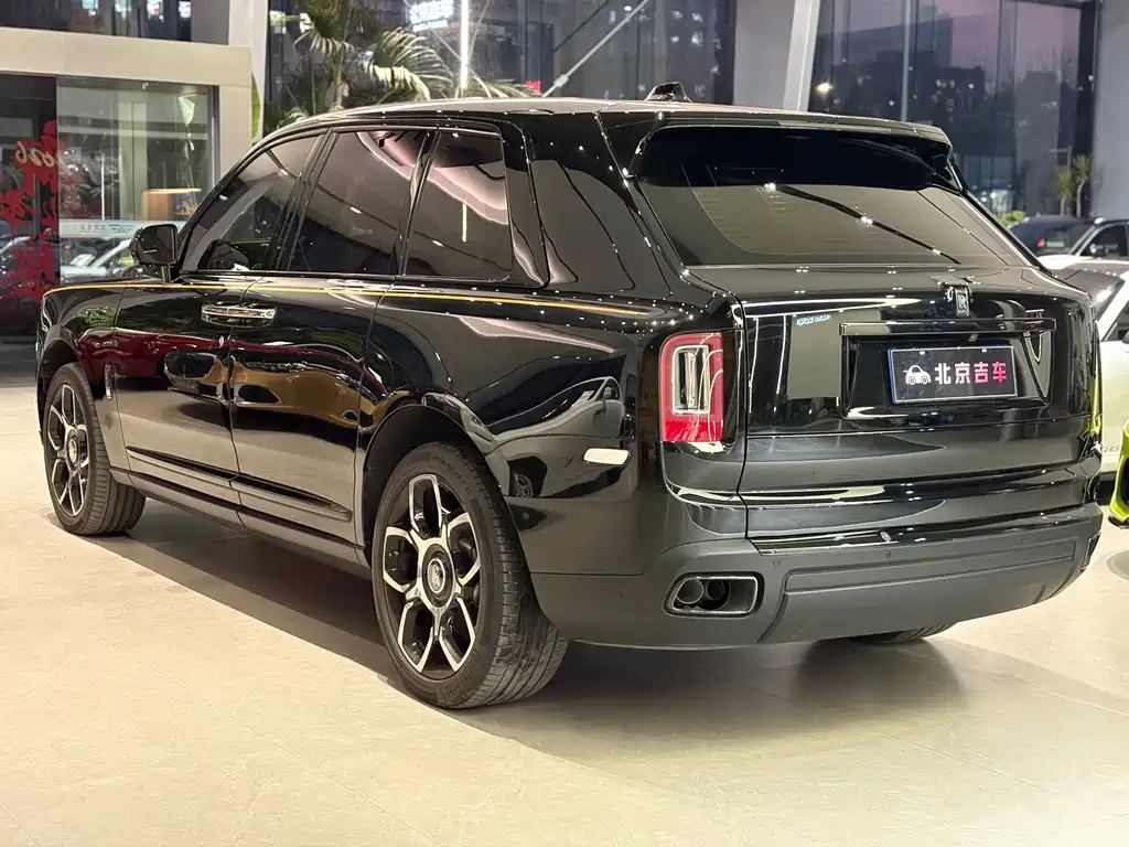 Cullinan 2020 Black Badge купить на сайте DeffCars