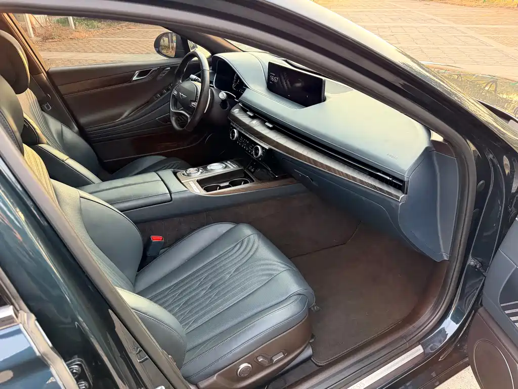 Genesis G80 2021 2.5T rear-drive flagship version купить на сайте DeffCars