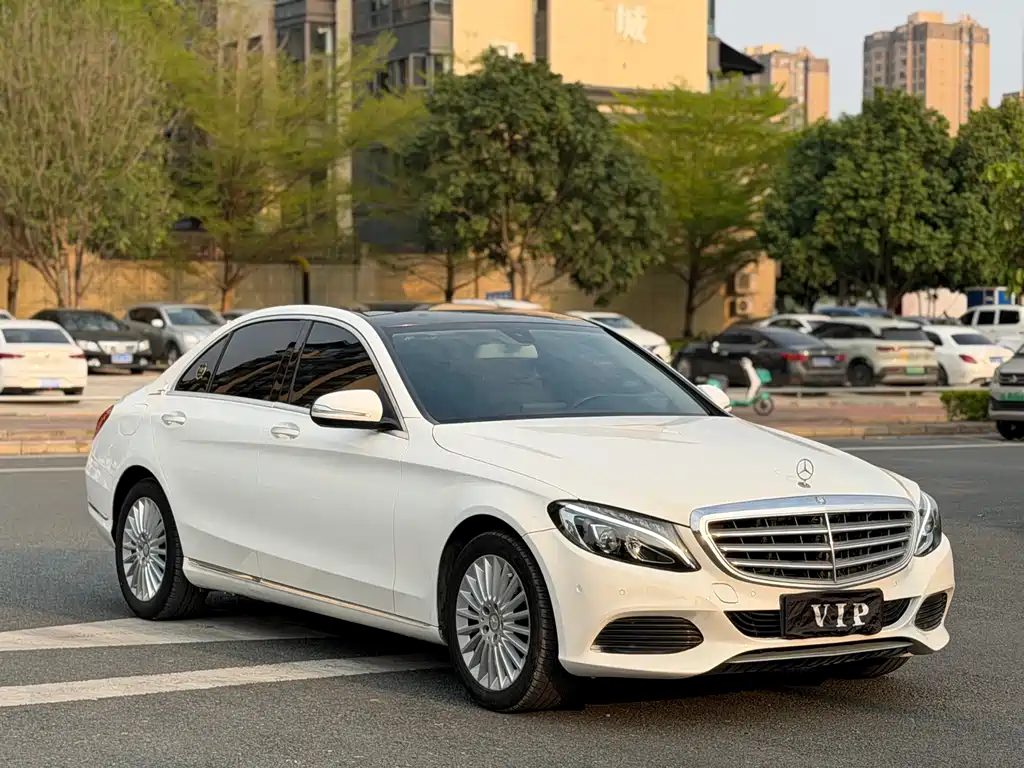 Mercedes-Benz C-Class 2015 C 200 L купить на сайте DeffCars