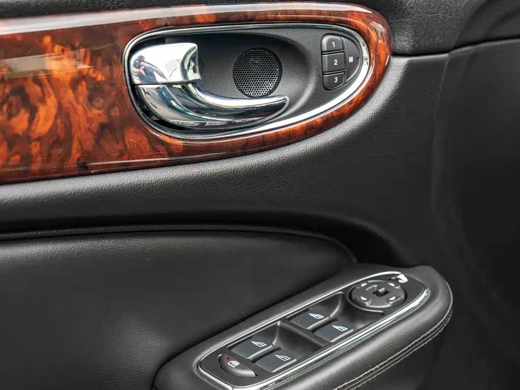 Jaguar XJ 2007 XJ6L 3.0 Royal Extended Edition купить на сайте DeffCars