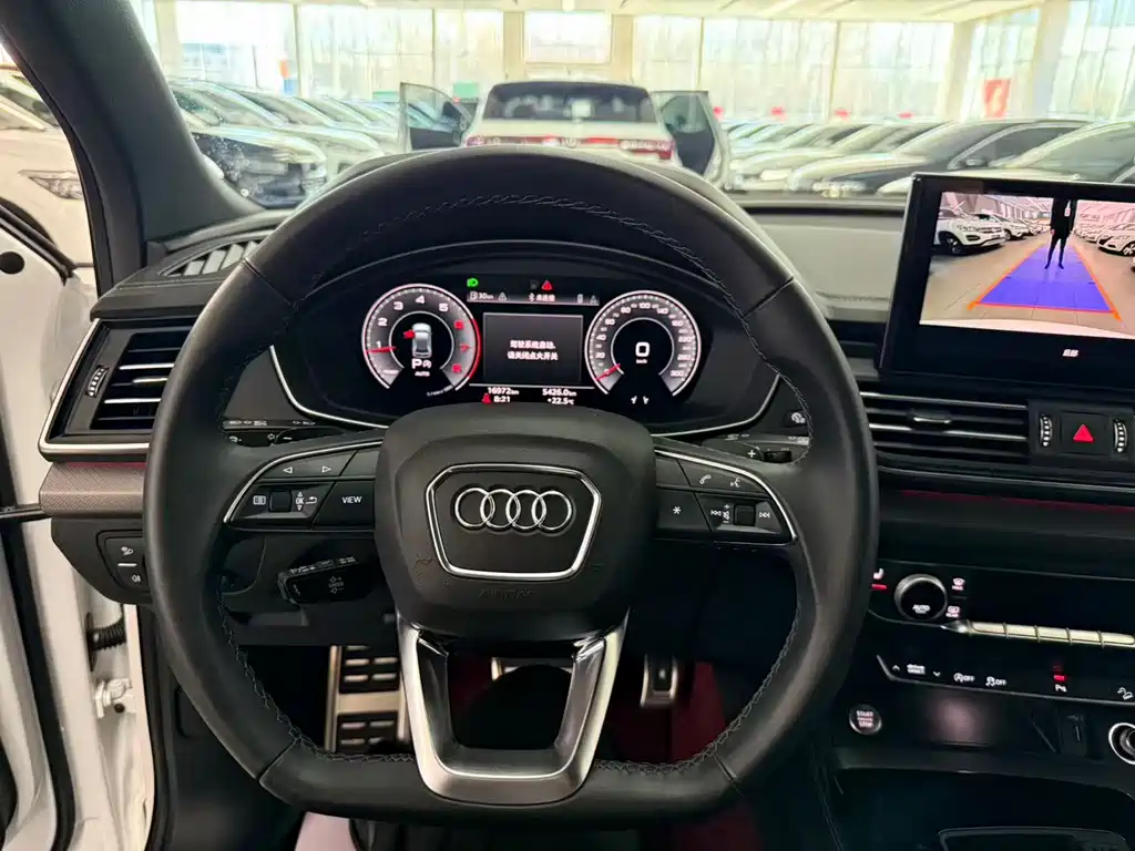 Audi Q5L 2024 40 TFSI luxury and dynamic model купить на сайте DeffCars