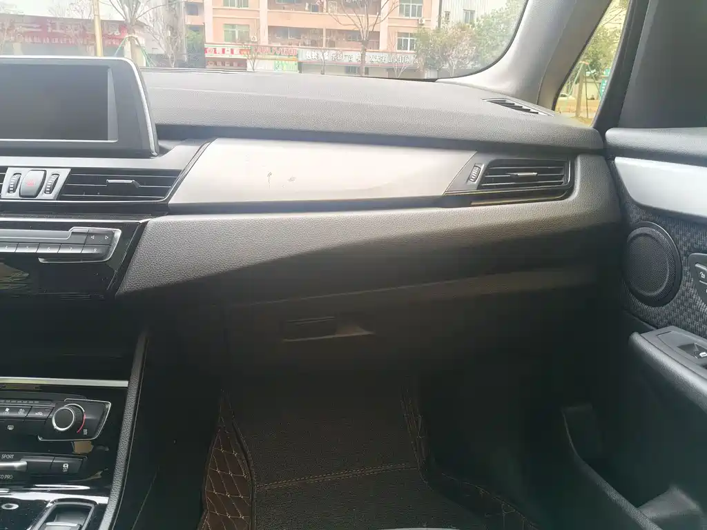 BMW 2 Series Station Wagon 2016 218i Fashion Model купить на сайте DeffCars