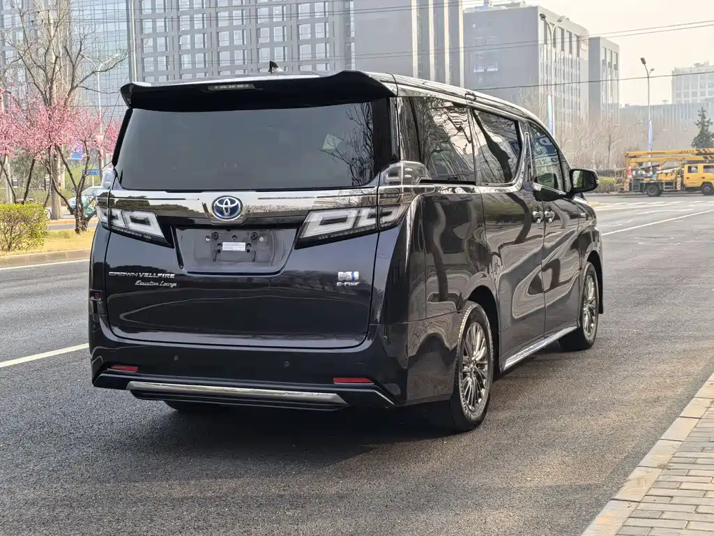 Wilfa 2021 Crown Dual Engine 2.5L HV Extreme Edition купить на сайте DeffCars