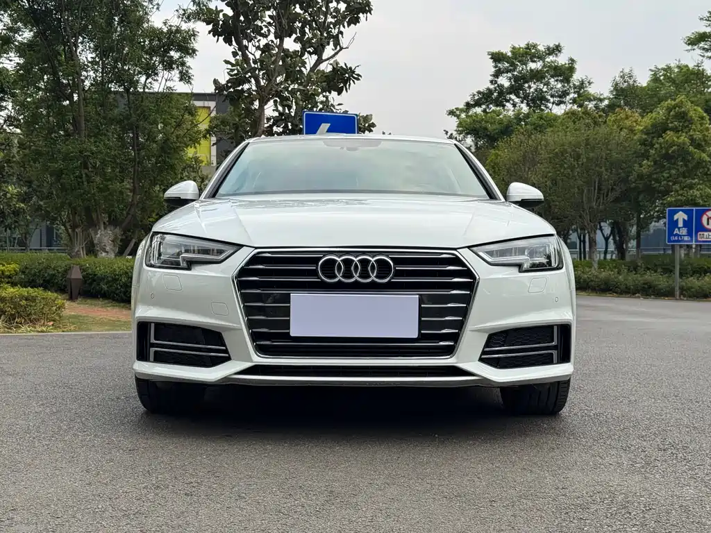 Audi A4L 2019 40 TFSI Enterprising National V купить на сайте DeffCars