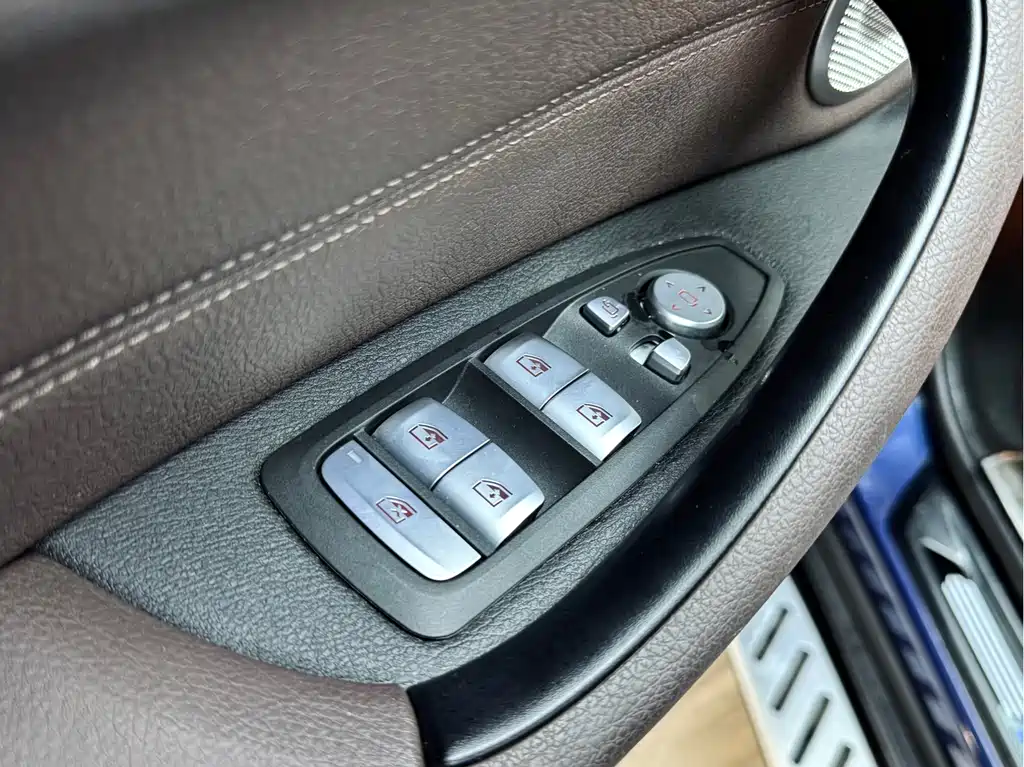 BMW X1 2021 sDrive25Li Leading Model купить на сайте DeffCars