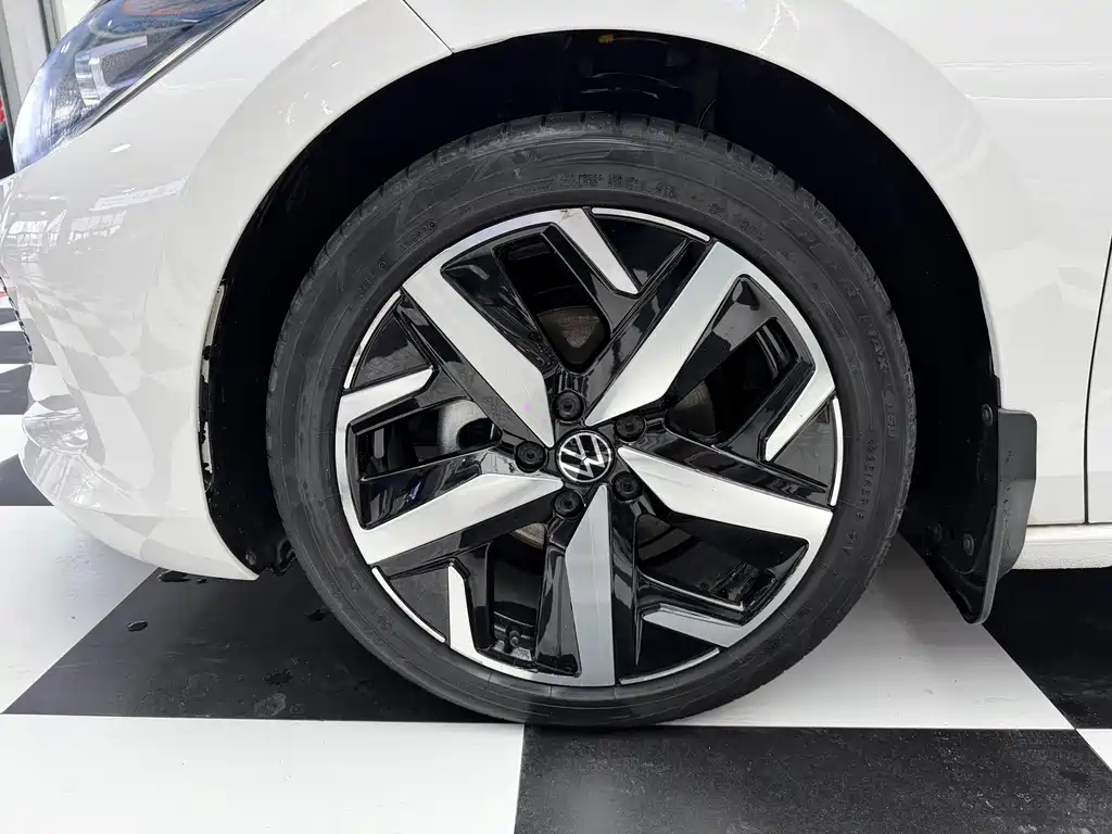 Lingdu 2022 Lingdu L 280TSI DSG Hot Edition купить на сайте DeffCars