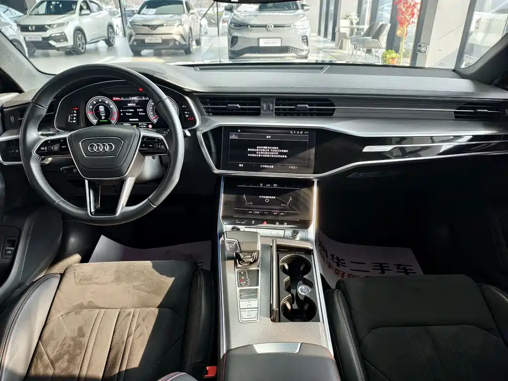 Audi A6L 2024 45 TFSI Premium Dynamic Model купить на сайте DeffCars