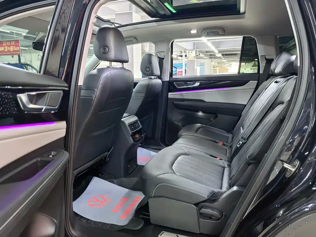 Touron 2021 380TSI four-wheel drive luxury version купить на сайте DeffCars