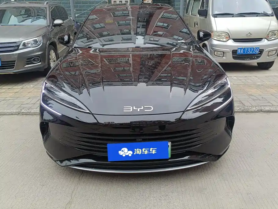 Seal 2023 DM-i 1.5T 121km Honor Type купить на сайте DeffCars