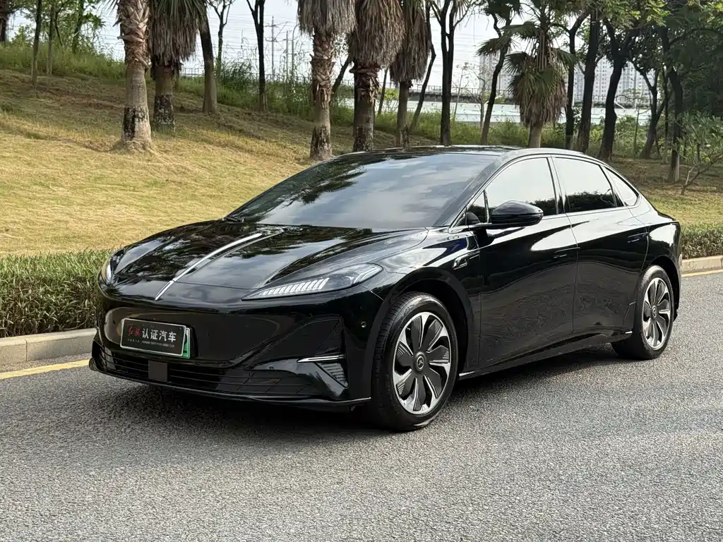 Hongqi Tiangong 05 2025 550 Smart Select Edition купить на сайте DeffCars