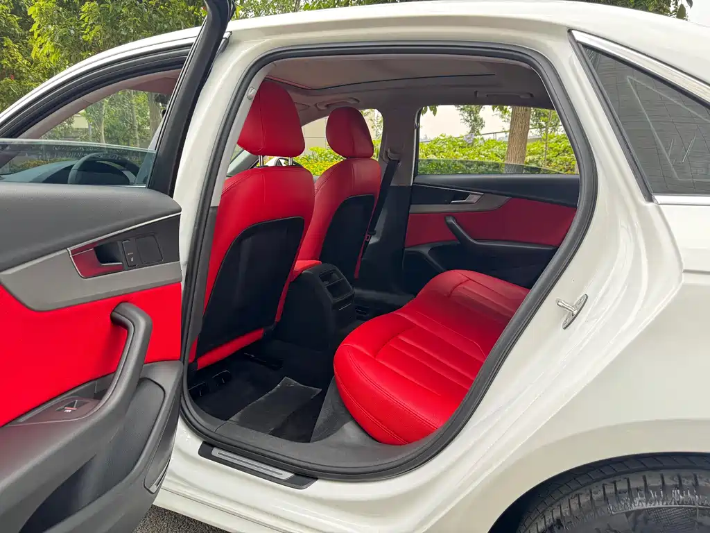 Audi A4L 2019 40 TFSI Enterprising National V купить на сайте DeffCars