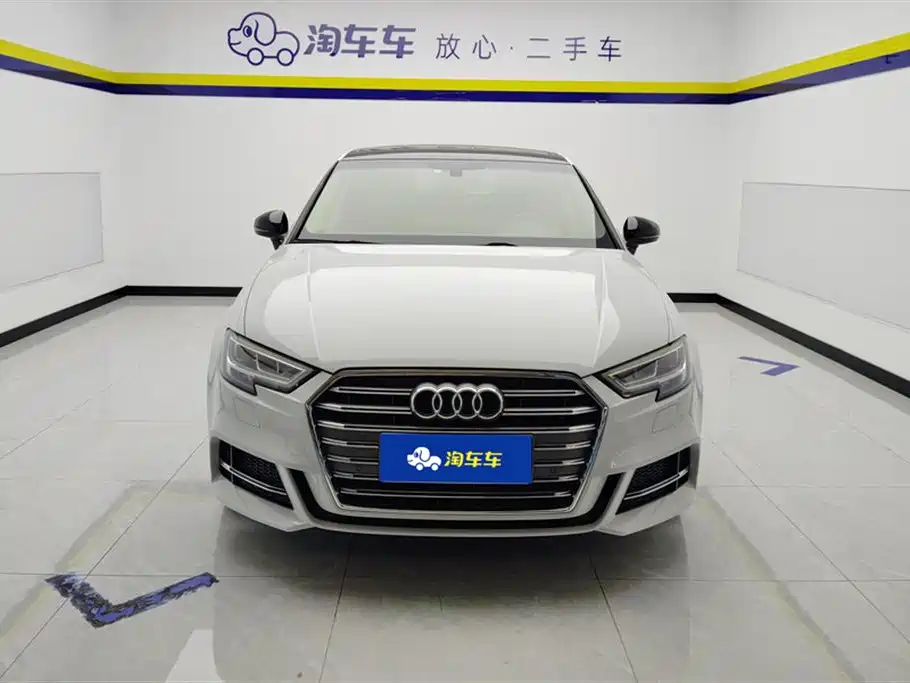 Audi A3 2020 Limousine 35 TFSI Sports National VI купить на сайте DeffCars