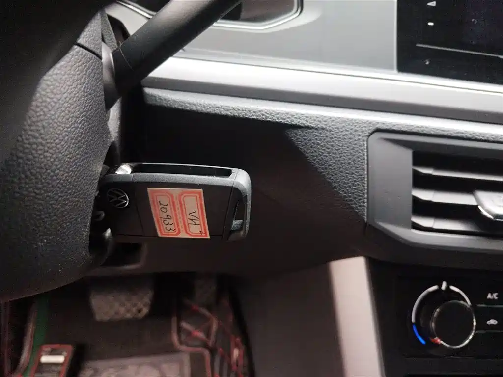 Polo 2023 facelift Plus 1.5L automatic indulgence version купить на сайте DeffCars