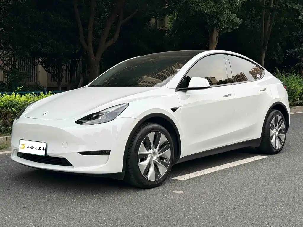 Model Y 2021 long-range all-wheel drive version 3D7 купить на сайте DeffCars