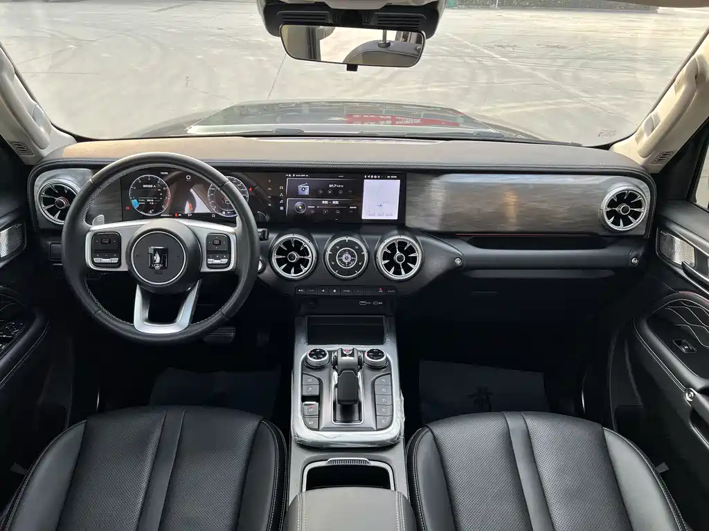 Tank 300 2024 2.0T Conqueror купить на сайте DeffCars