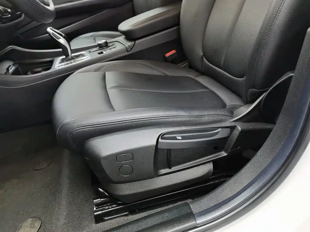 BMW 1 Series 2020 120i Fashion купить на сайте DeffCars
