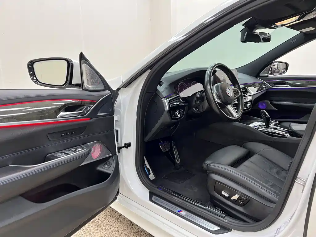 BMW 6 Series GT 2019 630i M Sports Package купить на сайте DeffCars