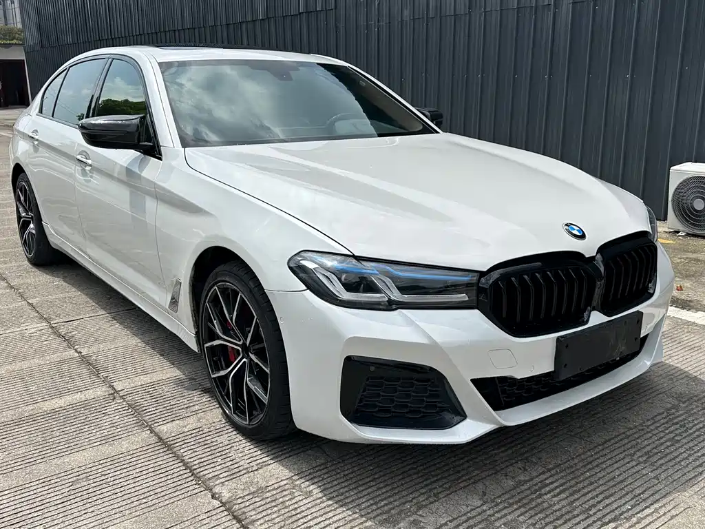 BMW 5 Series 2018 525Li M Sports Package купить на сайте DeffCars