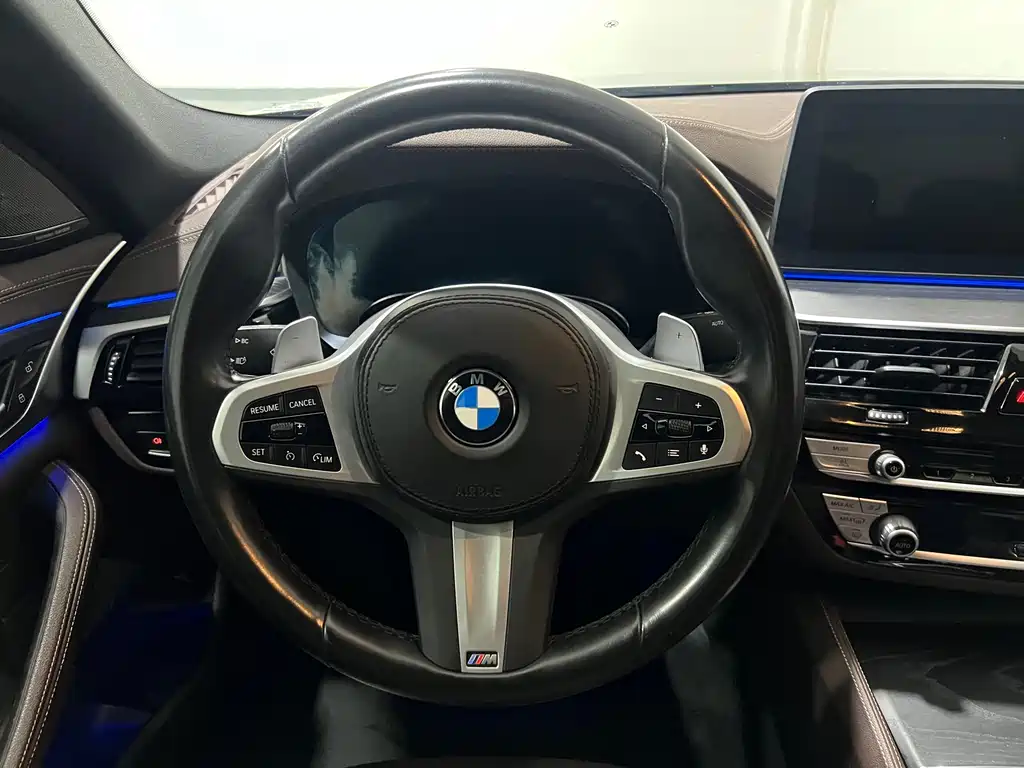 BMW 5 Series 2022 facelift 530Li exclusive M sports package купить на сайте DeffCars