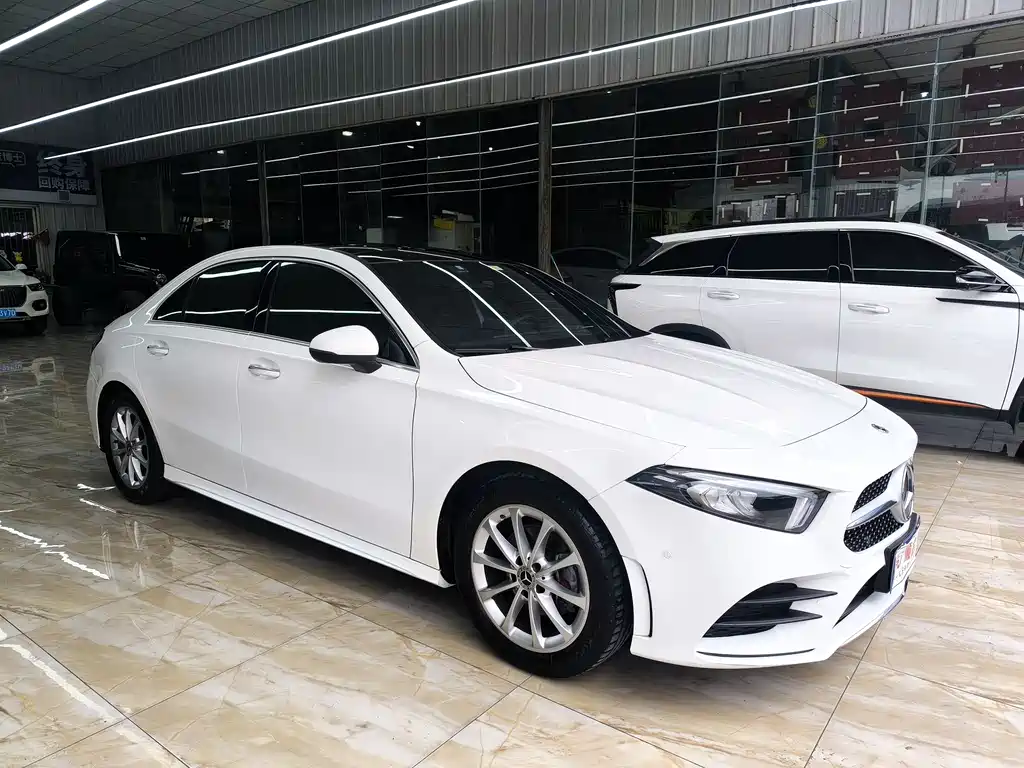 Mercedes-Benz A-Class 2021 A 200 L Sports Sedan Dynamic Type купить на сайте DeffCars