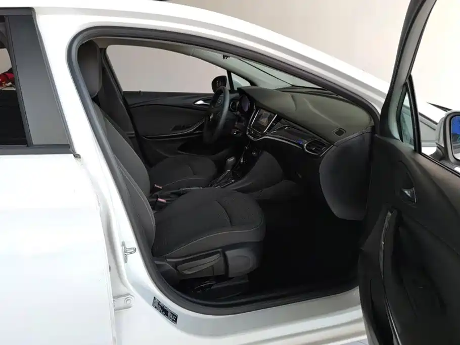 Weilang 2016 hatchback 15S automatic aggressive model купить на сайте DeffCars