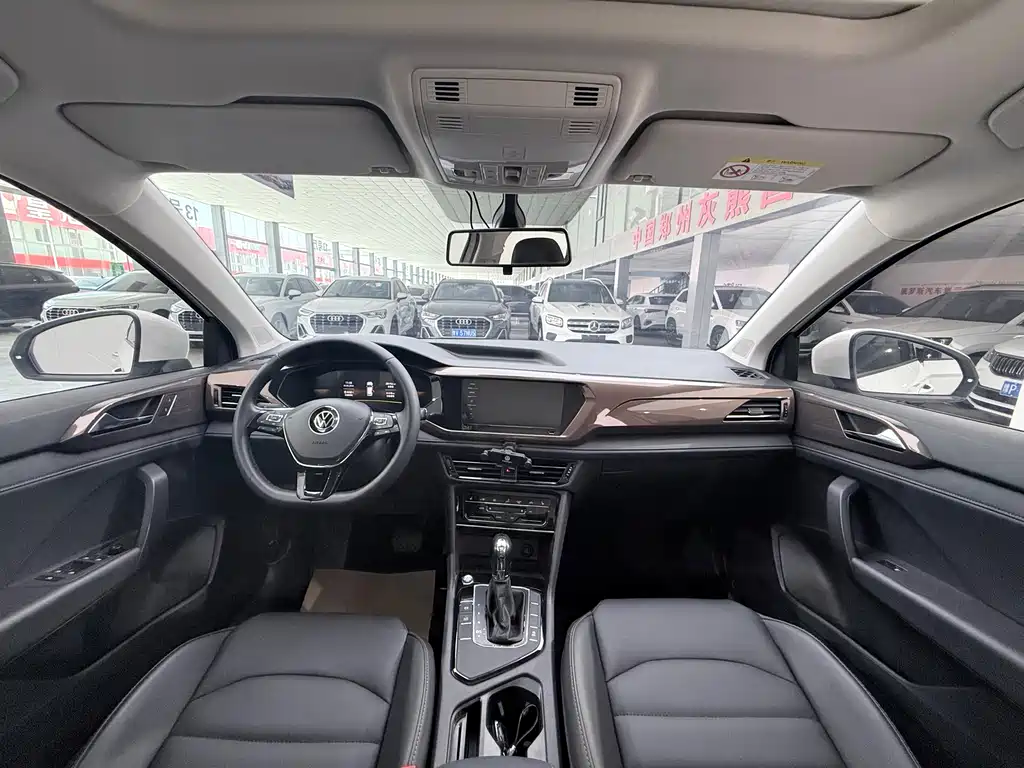 Tuyue 2022 280TSI two-wheel drive luxury version купить на сайте DeffCars