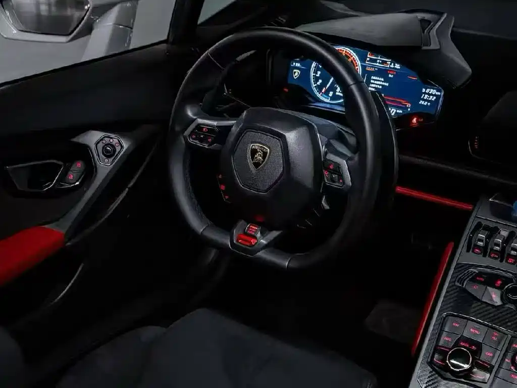 Huracan 2016 Spyder купить на сайте DeffCars