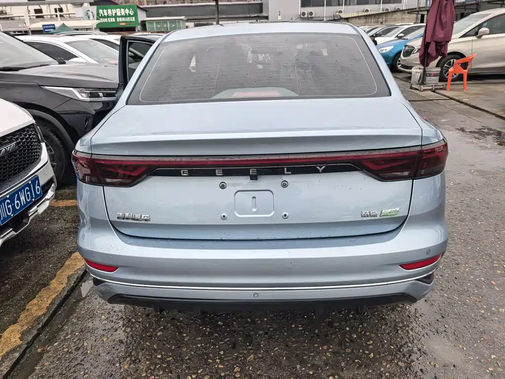 Emgrand Methanol 2022 1.8L DHT alcohol version купить на сайте DeffCars