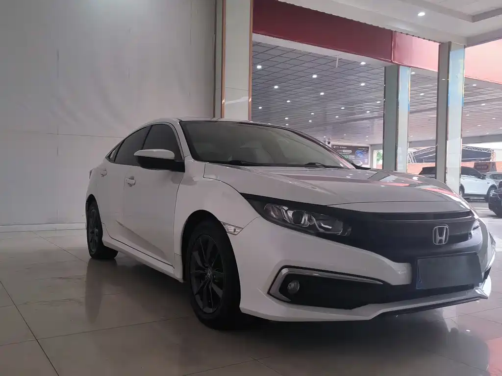 Civic 2019 220TURBO CVT Dynamic Edition National V купить на сайте DeffCars