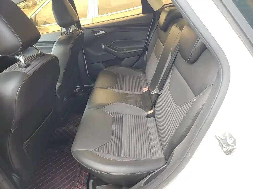 Focus 2017 Sedan EcoBoost 180 Automatic Elite купить на сайте DeffCars