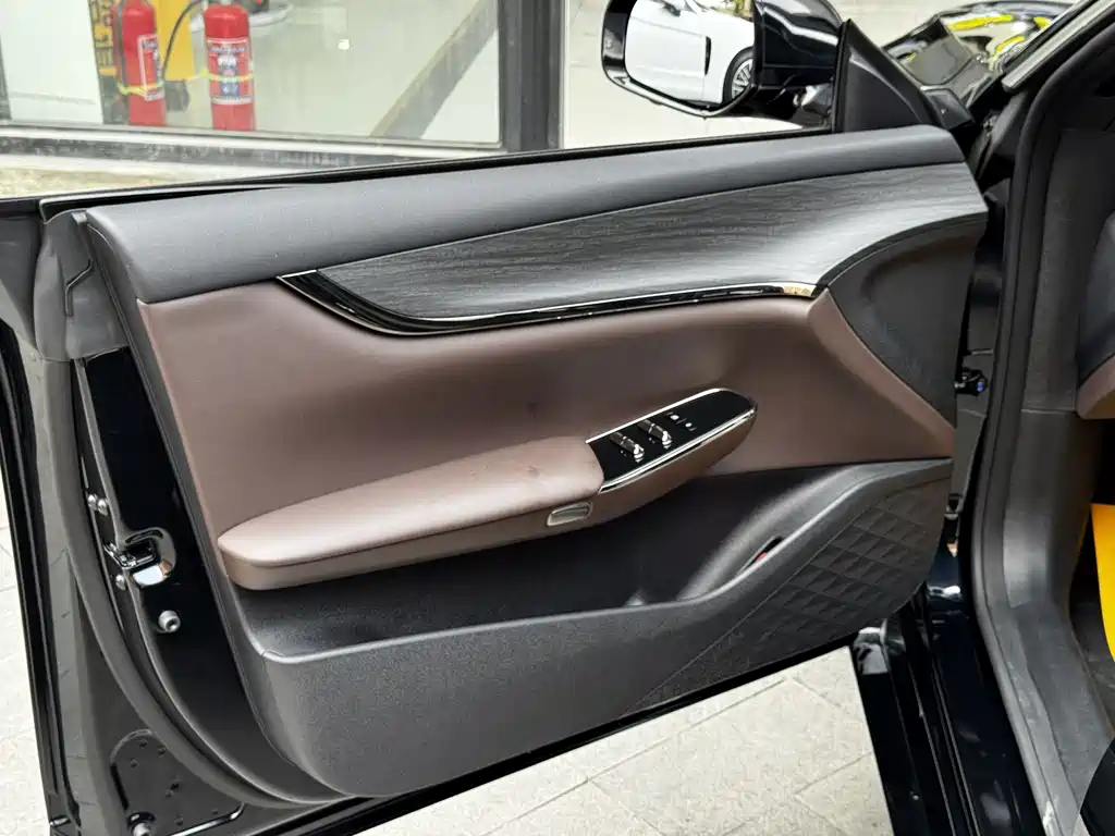 Changan Qiyuan A07 2025 extended range true fragrance version 230 luxury version купить на сайте DeffCars