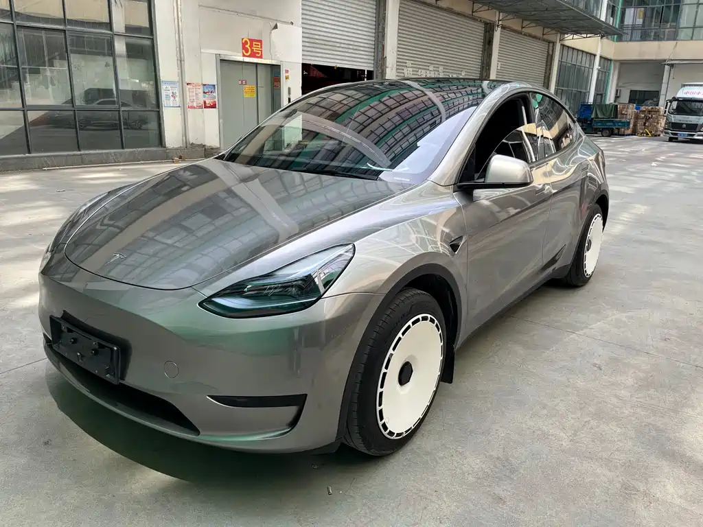 Model Y 2024 rear-wheel drive version купить на сайте DeffCars