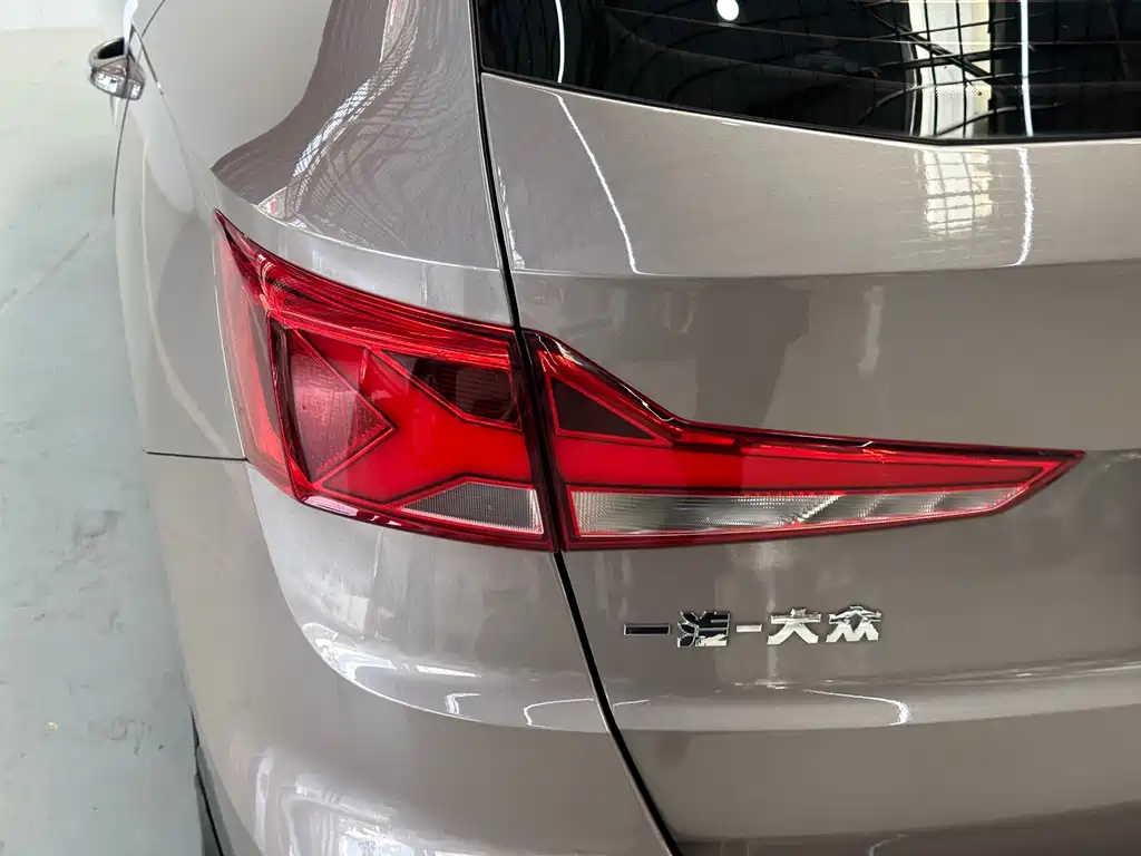 Jetta VS7 2021 1.4T Automatic Enjoy Edition купить на сайте DeffCars