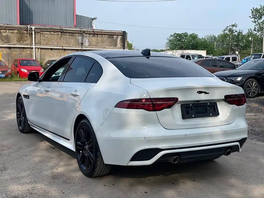 Jaguar XEL 2025 2.0T 250PS R-DYNAMIC 90th Anniversary Collector’s Edition купить на сайте DeffCars