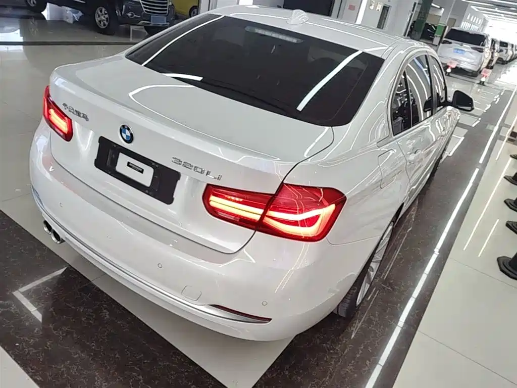 BMW 3 Series 2018 320Li Fashion Model купить на сайте DeffCars