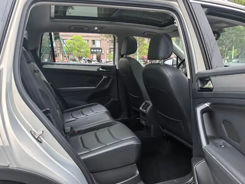 Tiguan L 2017 380TSI automatic four-wheel drive luxury version купить на сайте DeffCars