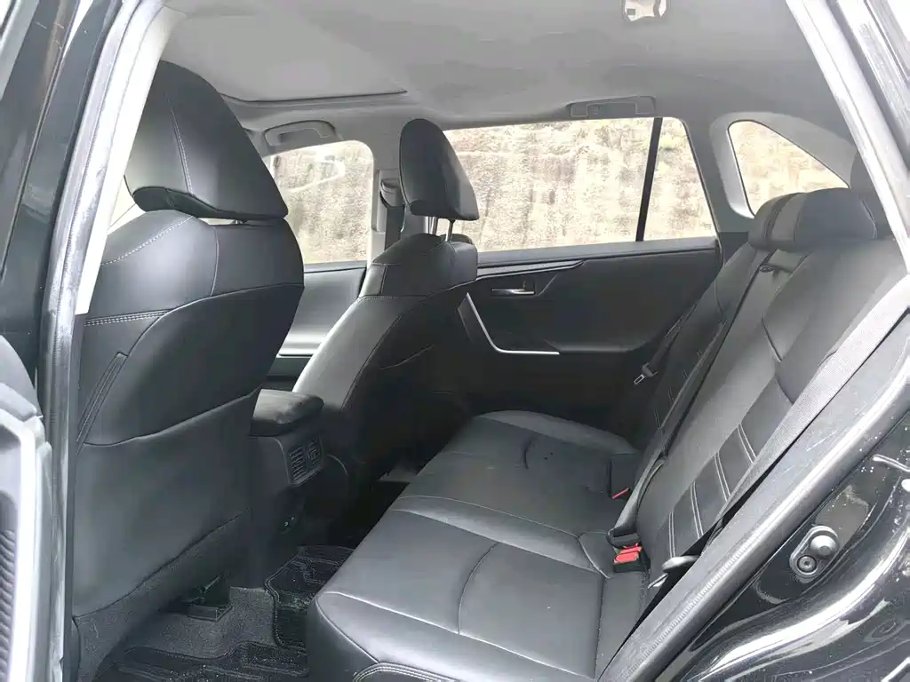 RAV4 Rongfang 2022 2.0L CVT two-wheel drive fashion Plus version купить на сайте DeffCars