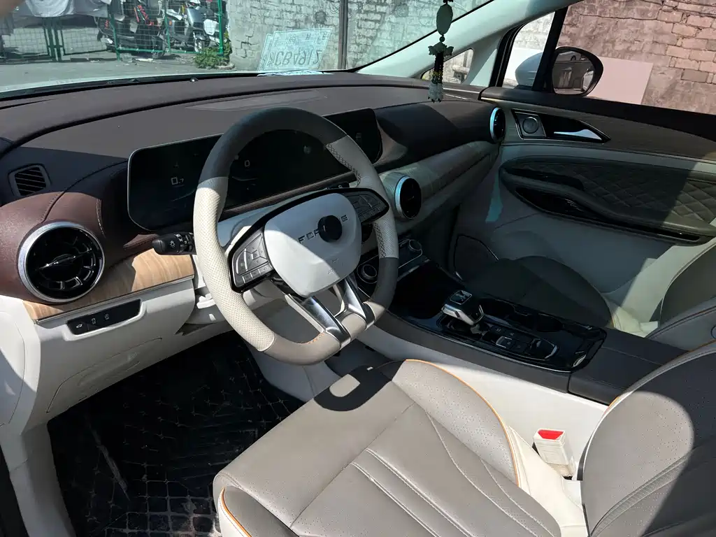 Fengxing Yacht 2022 1.5T DCT Wave Chasing Edition купить на сайте DeffCars