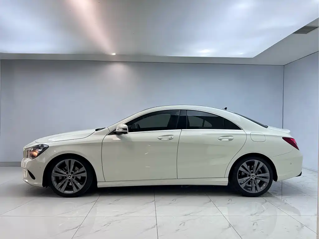 Mercedes-Benz CLA imported 2017 CLA 200 dynamic model купить на сайте DeffCars