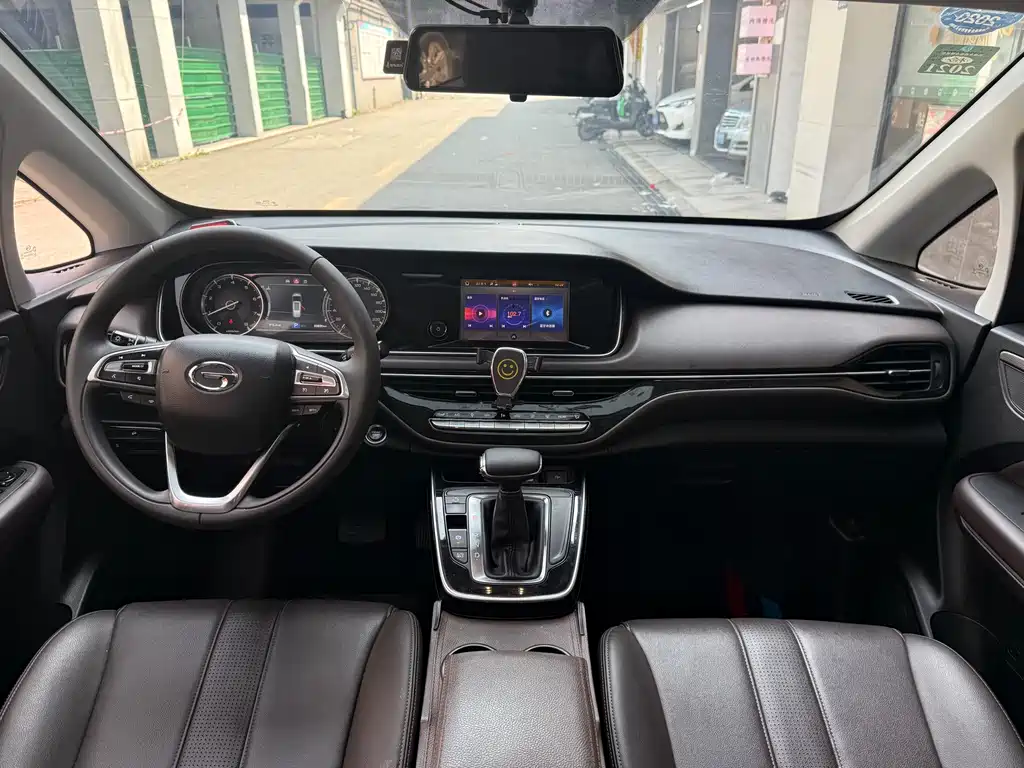 Trumpchi M6 2019 270T automatic luxury version (six seats) National V купить на сайте DeffCars