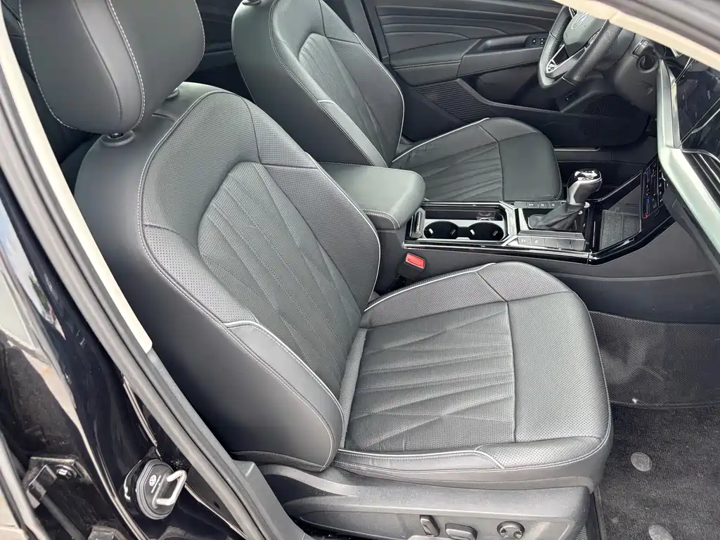 Passat 2023 330TSI Starry Sky Deluxe Edition купить на сайте DeffCars