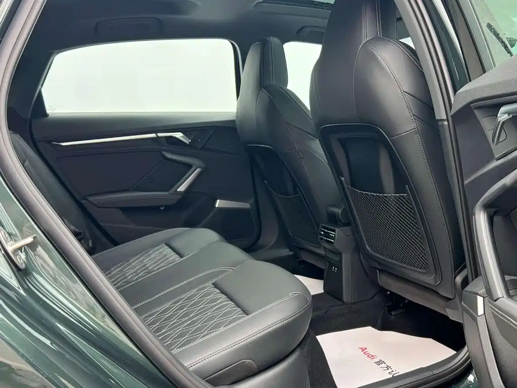 Audi A3 2026 A3L Limousine 35TFSI Flying Spur Exclusive купить на сайте DeffCars