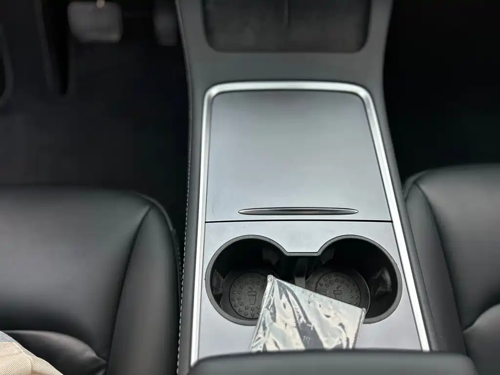 Model Y 2022 facelift rear-wheel drive version купить на сайте DeffCars
