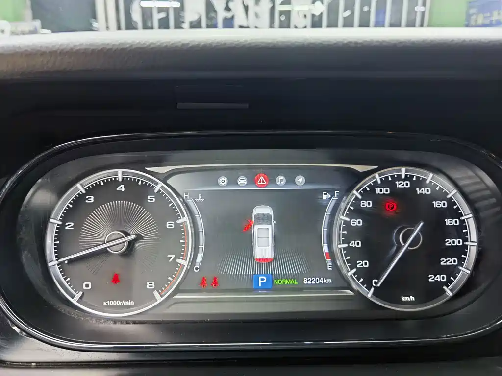 Trumpchi M6 2019 270T DCT Exclusive Edition (seven seats) National VI купить на сайте DeffCars