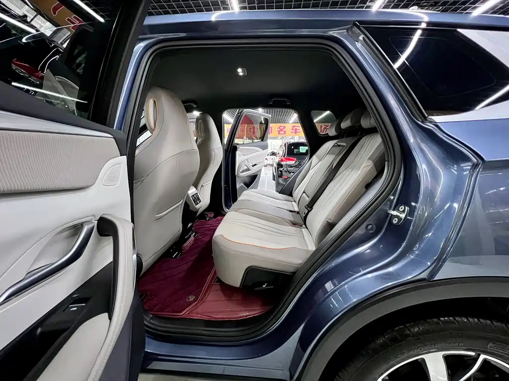 Song Pro New Energy 2024 Honor Edition DM-i 71KM Pilot Model купить на сайте DeffCars