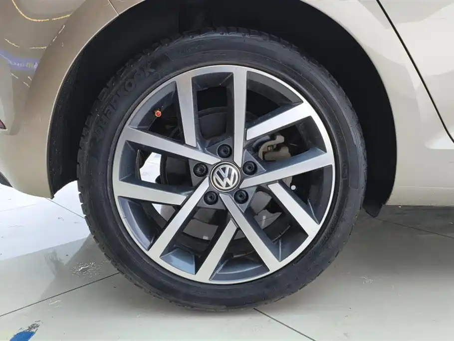Golf 2020 Beloved Edition 280TSI DSG Comfort Type купить на сайте DeffCars