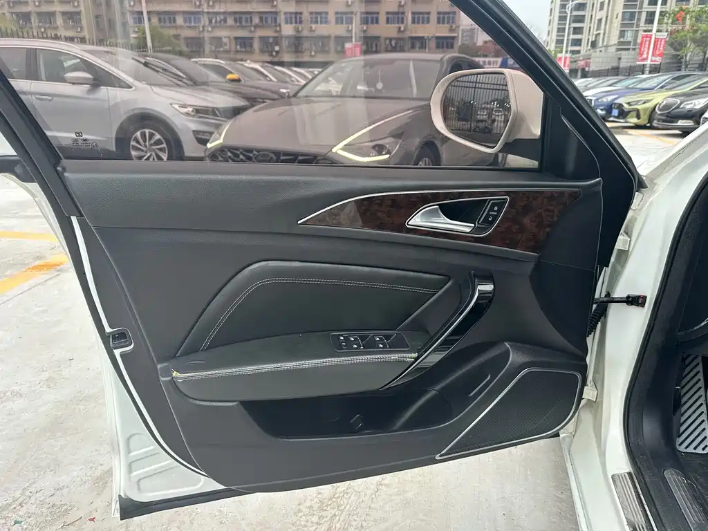 Zotye Z700 2018 Z700H 1.8T DCT Premium Edition купить на сайте DeffCars